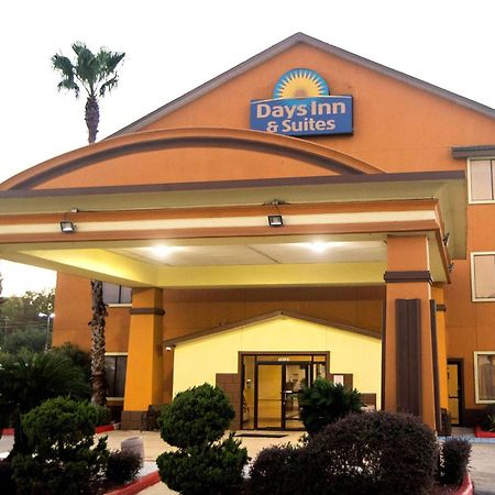 Days Inn & Suites By Wyndham Houston North/Aldine Dış mekan fotoğraf