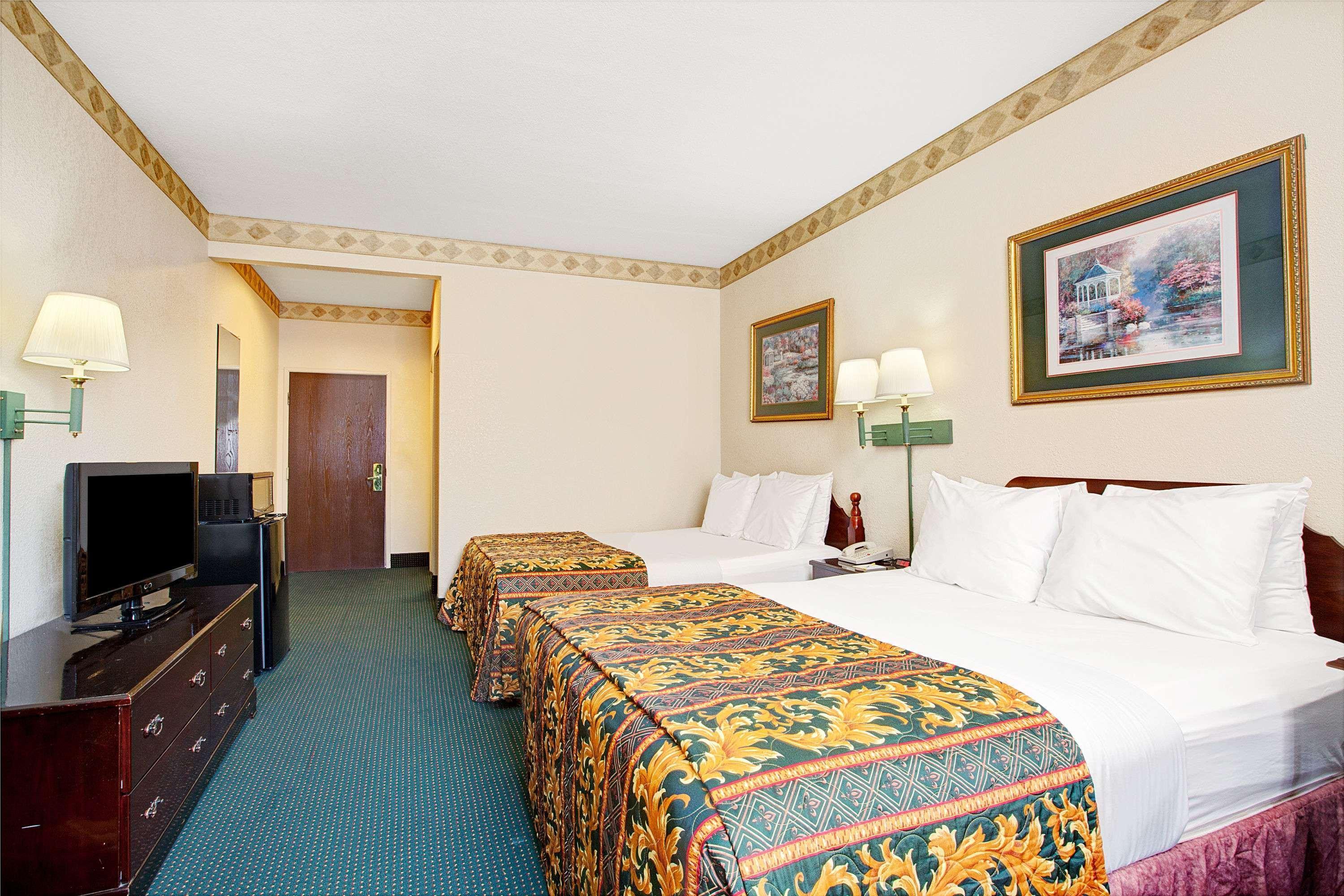 Days Inn & Suites By Wyndham Houston North/Aldine Dış mekan fotoğraf