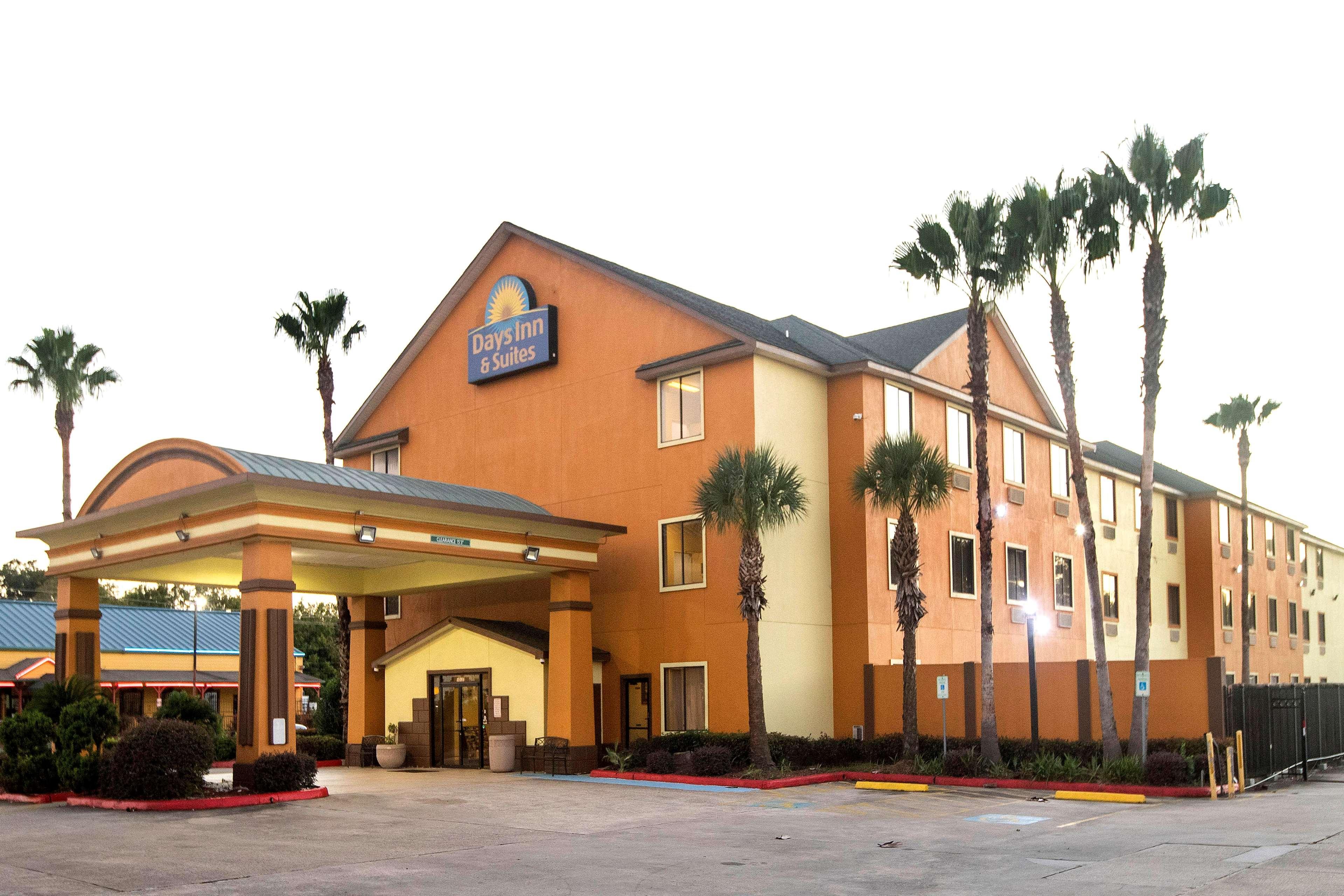 Days Inn & Suites By Wyndham Houston North/Aldine Dış mekan fotoğraf