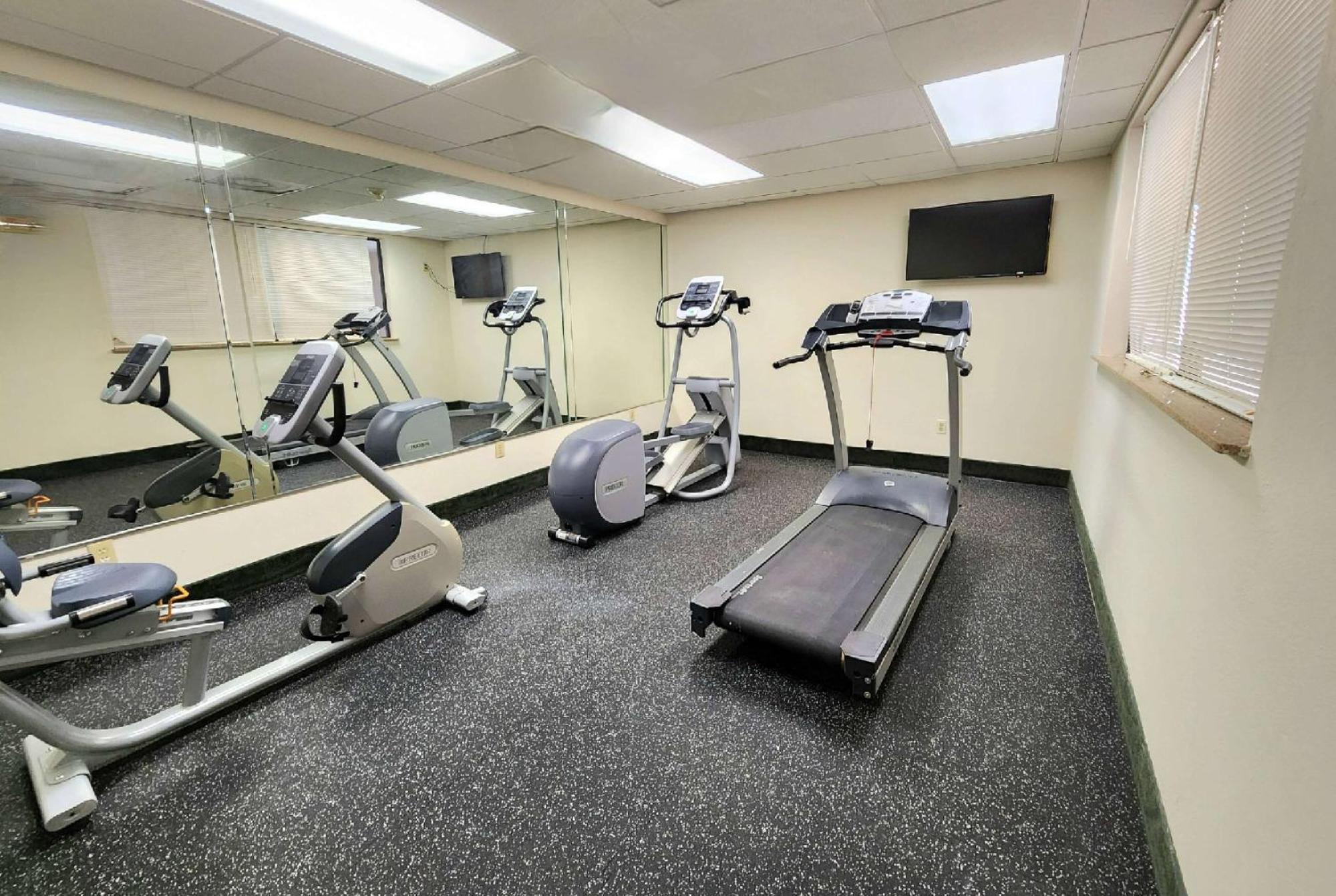 Days Inn & Suites By Wyndham Houston North/Aldine Dış mekan fotoğraf