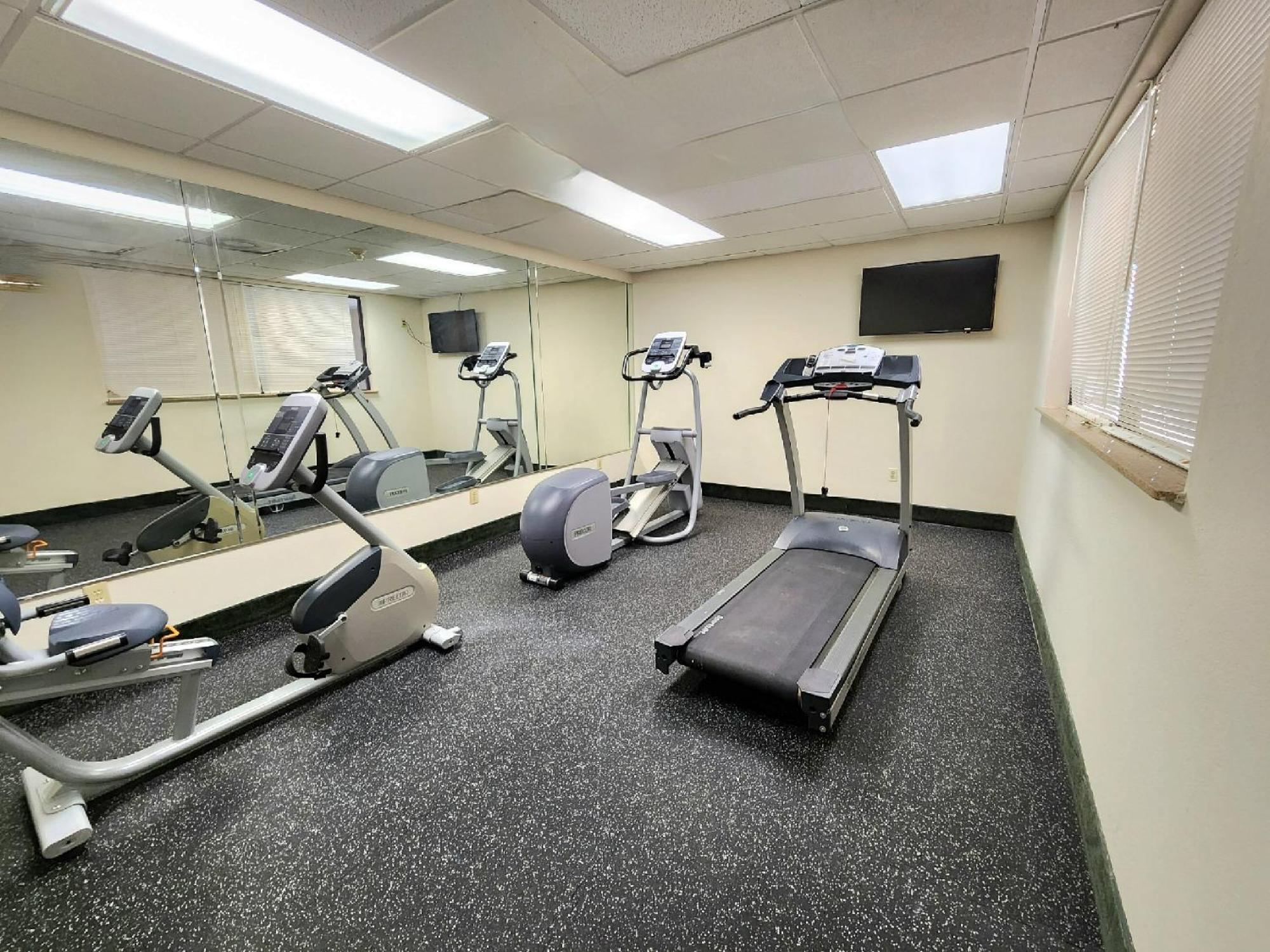 Days Inn & Suites By Wyndham Houston North/Aldine Dış mekan fotoğraf