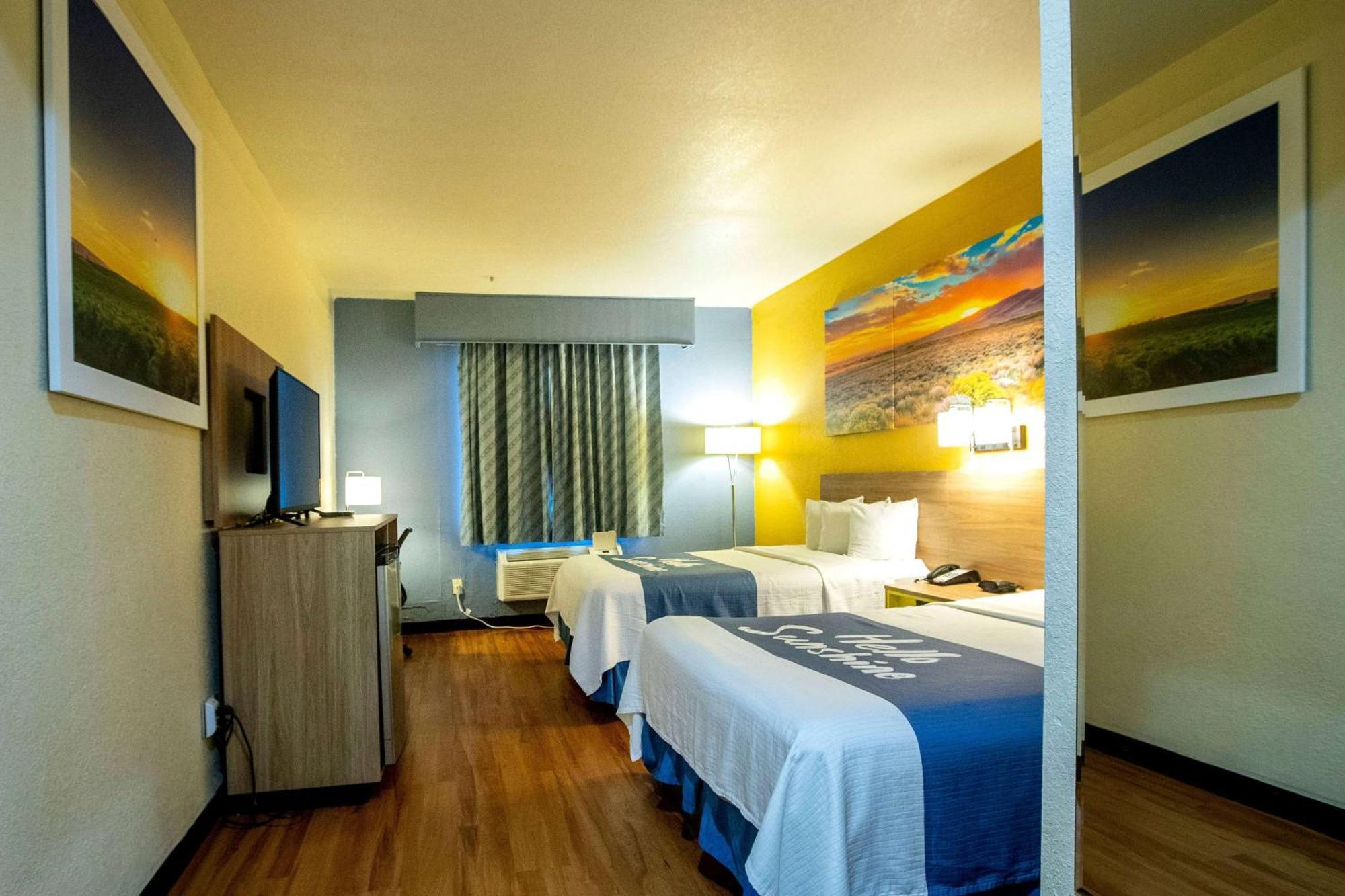 Days Inn & Suites By Wyndham Houston North/Aldine Dış mekan fotoğraf