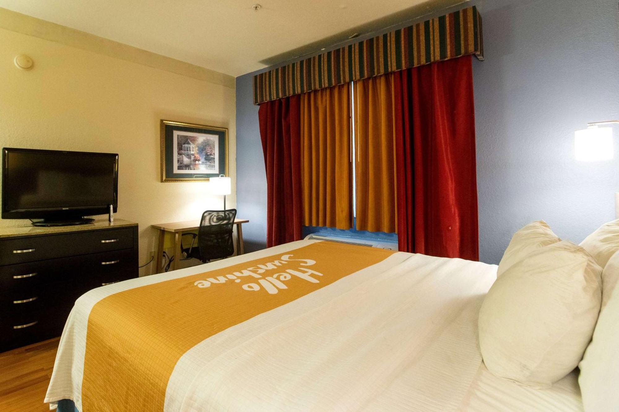 Days Inn & Suites By Wyndham Houston North/Aldine Dış mekan fotoğraf