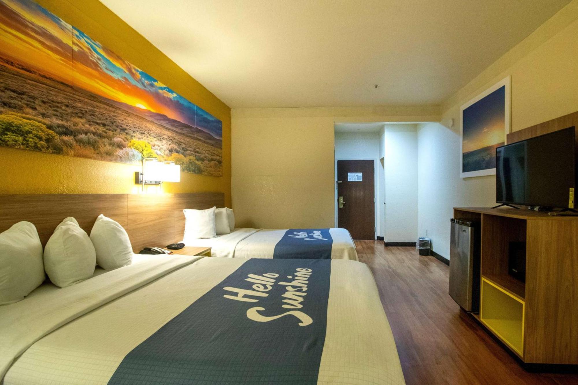 Days Inn & Suites By Wyndham Houston North/Aldine Dış mekan fotoğraf