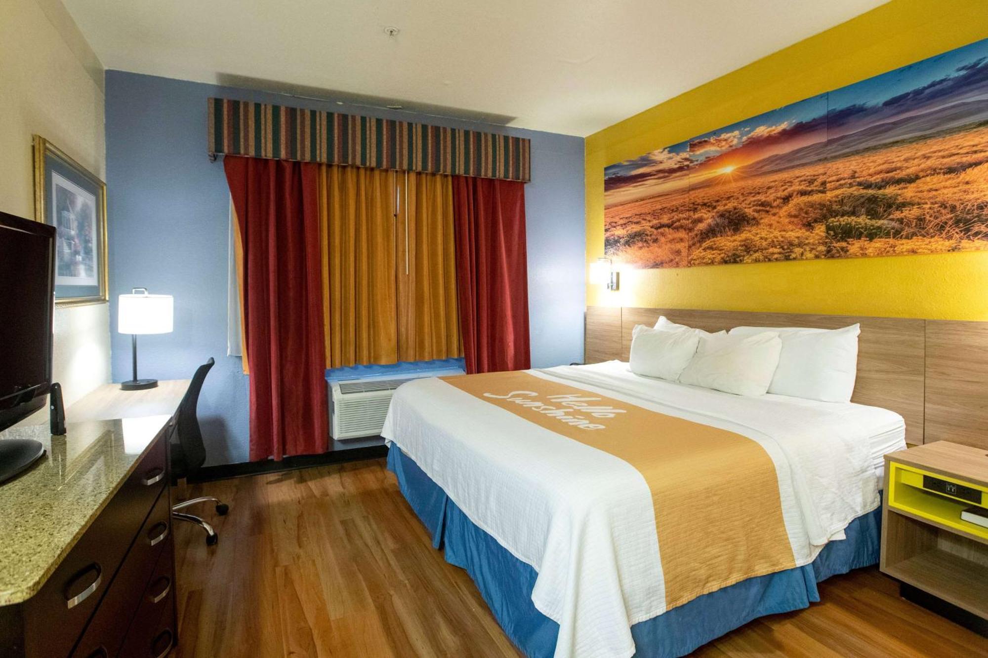 Days Inn & Suites By Wyndham Houston North/Aldine Dış mekan fotoğraf