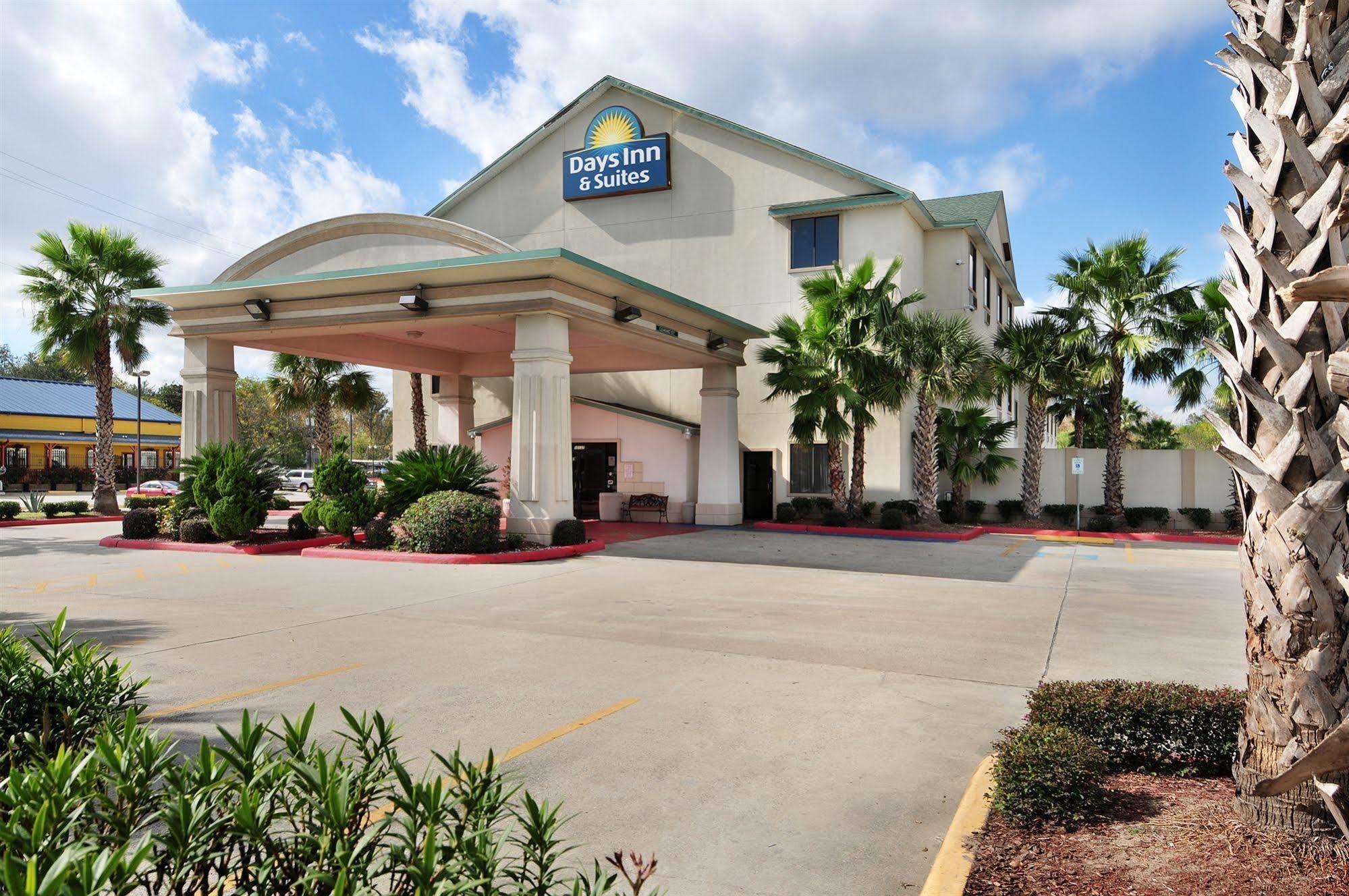 Days Inn & Suites By Wyndham Houston North/Aldine Dış mekan fotoğraf
